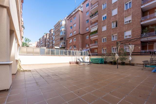 Piso en Venta en Johann Sebastian Bach en Sant Gervasi- Galvany