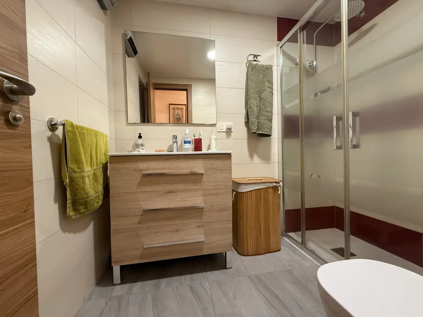 Badezimmer von Wohnung zum Verkauf in Castellón de la Plana / Castelló de la Plana mit Abstellraum