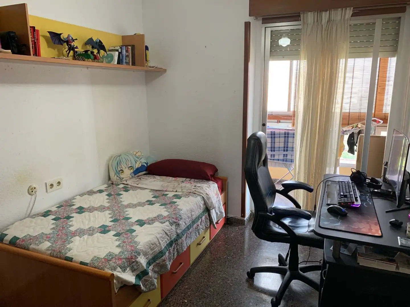 Habitación de Piso en venta en Alicante / Alacant con Terraza, Amueblado y Balcón
