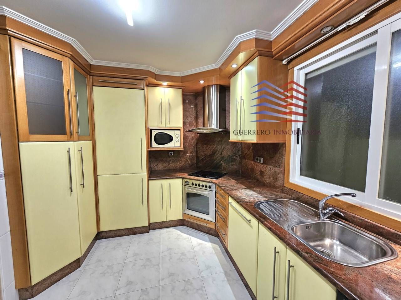 Kitchen of Apartment to rent in Ourense Capital   with Heating, Parquet flooring and Storage room