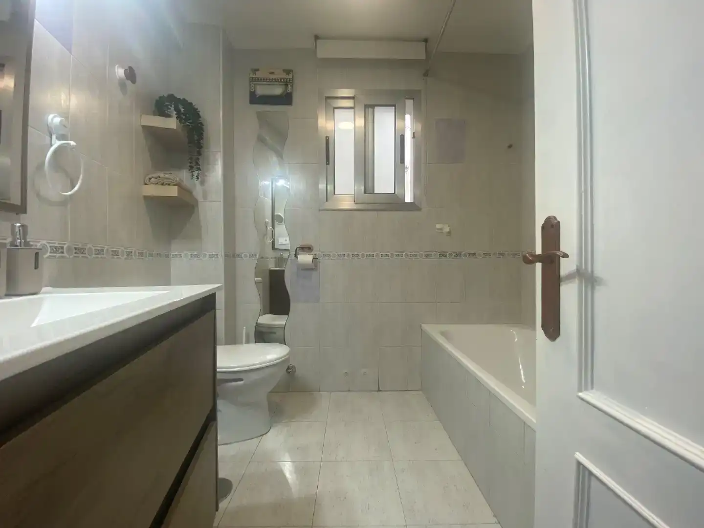 Bany de Pis de lloguer en Centro