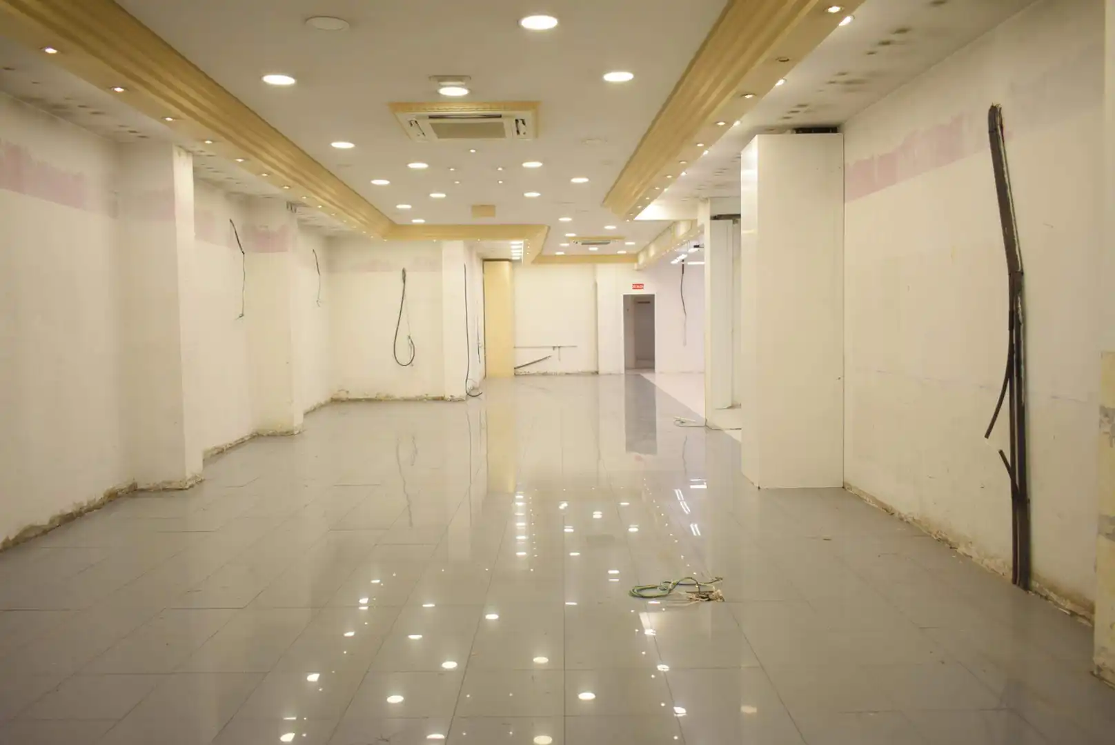 Local comercial en alquiler en Rúa Joaquín Costa 20, imagen 2