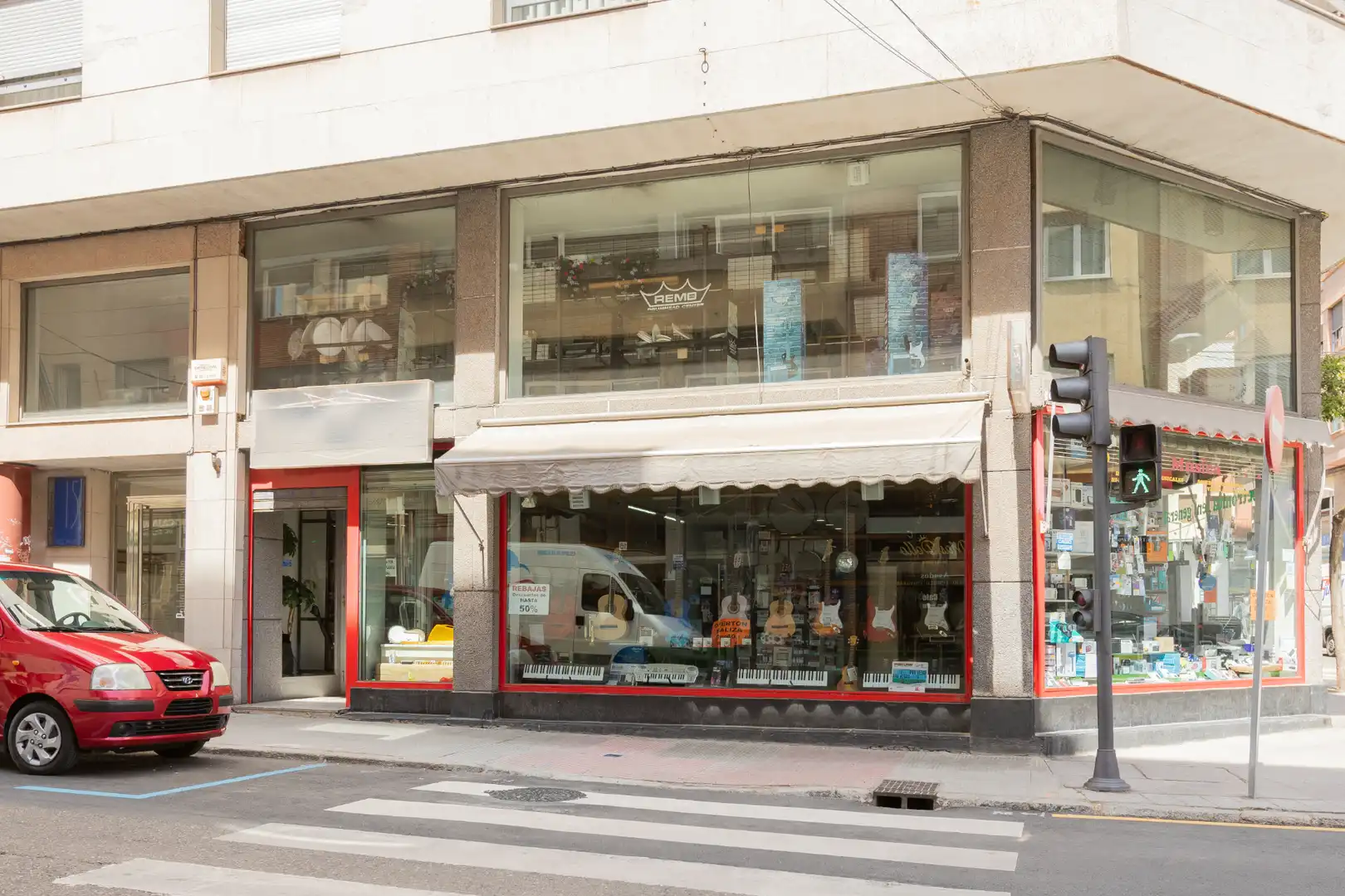 Local comercial en venda a Calle Pablo Morillo 15, imagen 2