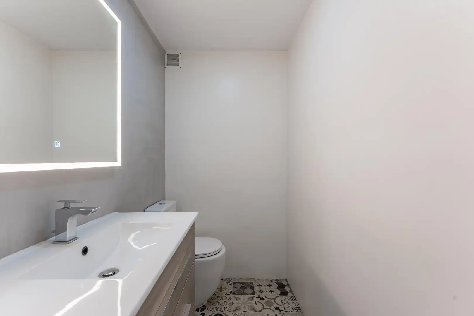 Baño de Piso en venta en Mollet del Vallès con Calefacción, Parquet y Balcón