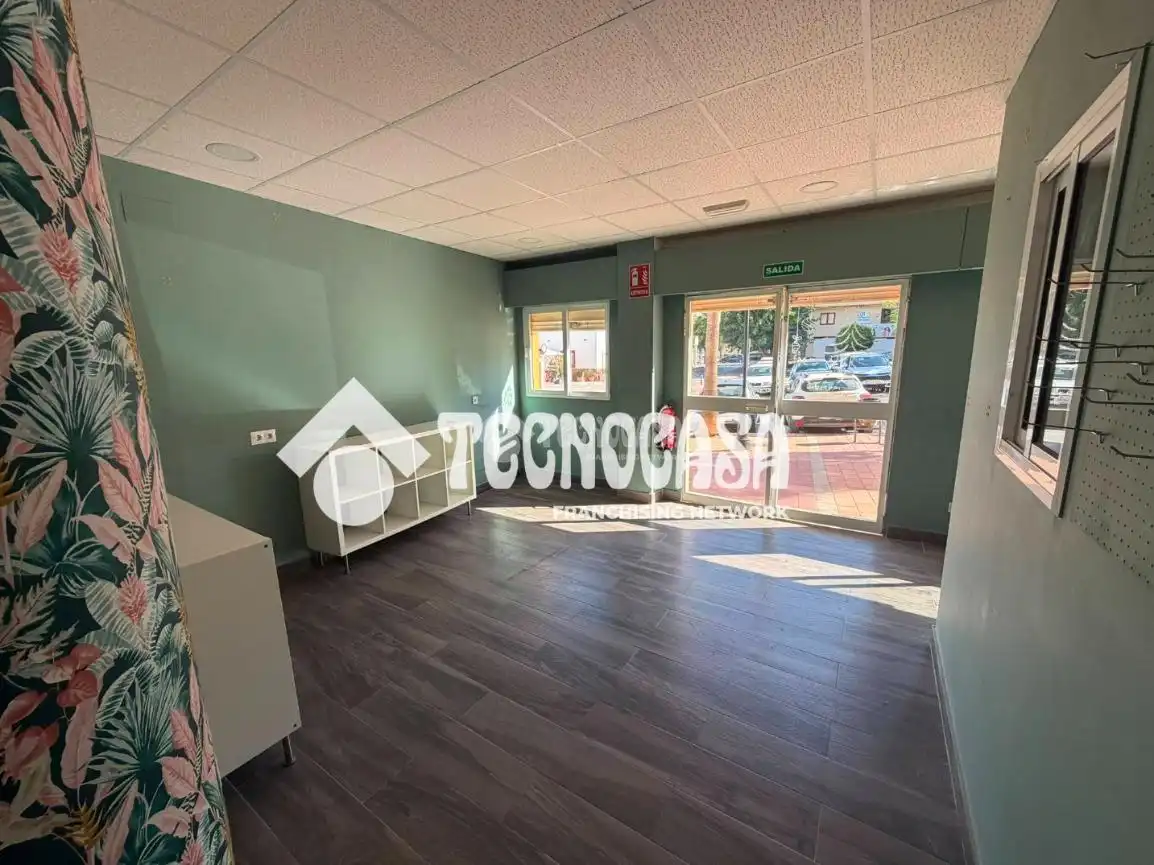 Local comercial en venta en San Luis de Sabinillas