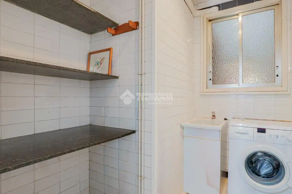 Badezimmer von Einfamilien-Reihenhaus zum Verkauf in Montcada i Reixac mit Heizung, Terrasse und Balkon