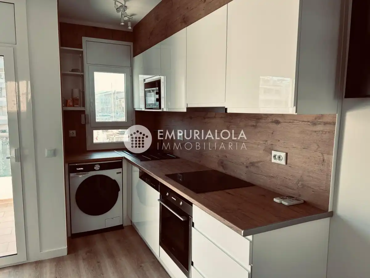 Cuina de Casa o xalet en venda en Empuriabrava amb Aire condicionat