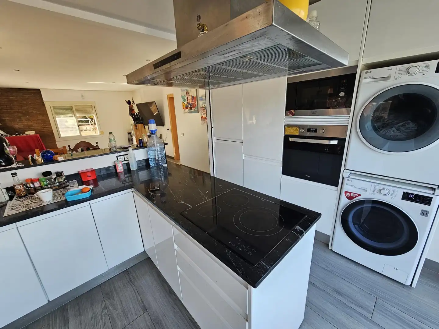 Cocina de Casa o chalet en venta en Rubí con Aire acondicionado, Calefacción y Jardín privado