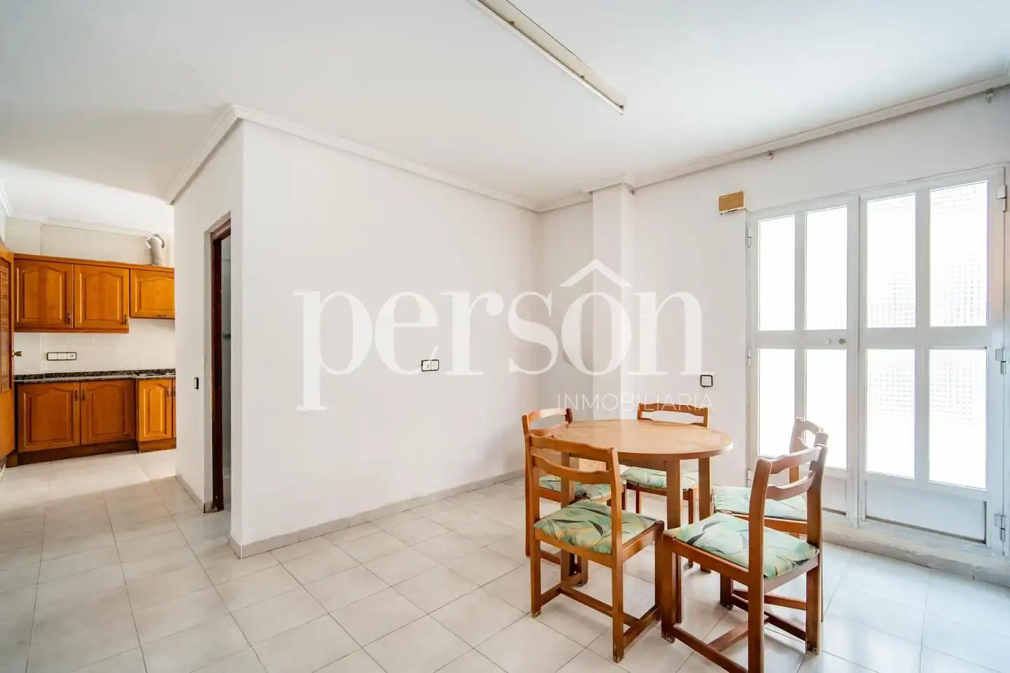 Piso en venta en Valencia con Aire acondicionado, Terraza y Amueblado