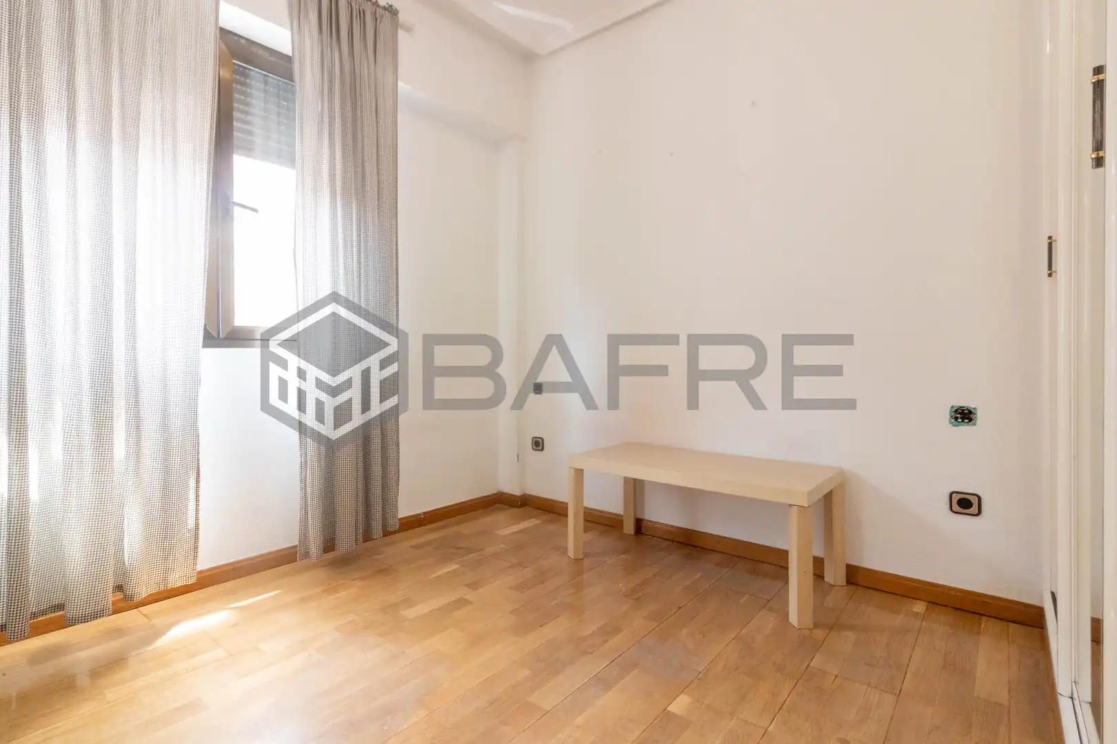 Habitación de Piso en venta en Madrid con Aire acondicionado