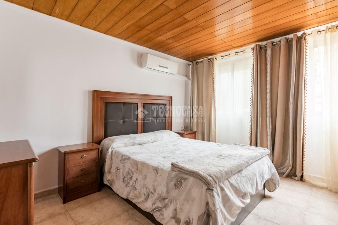 Bedroom of Flat for sale in  Madrid Capital