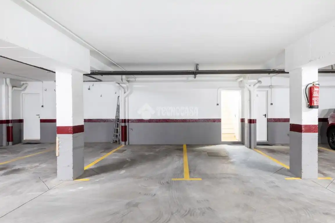 Parking of Detached homes for sale in Majadahonda  with Heating and Terrace