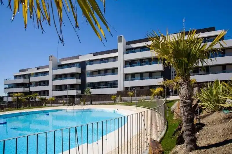 Vista exterior de Piso de alquiler en Las Rozas de Madrid con Aire acondicionado, Terraza y Trastero