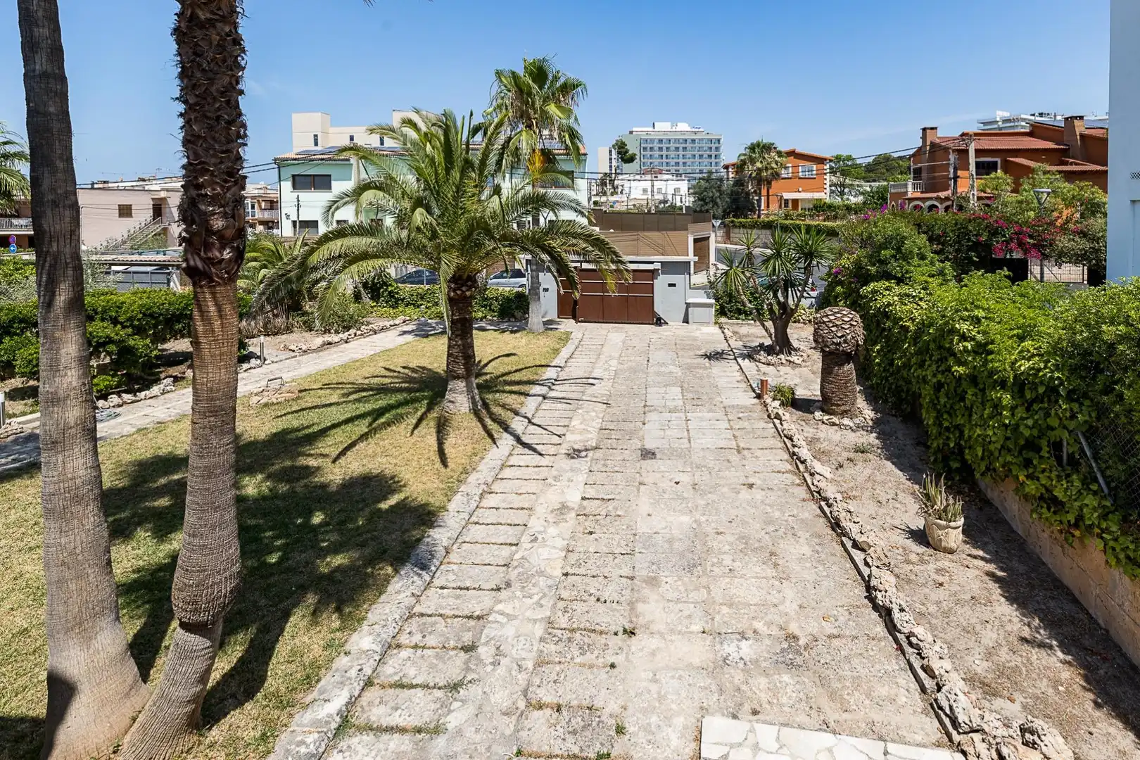Vista exterior de Casa o xalet en venda en  Palma de Mallorca amb Aire condicionat, Calefacció i Jardí privat