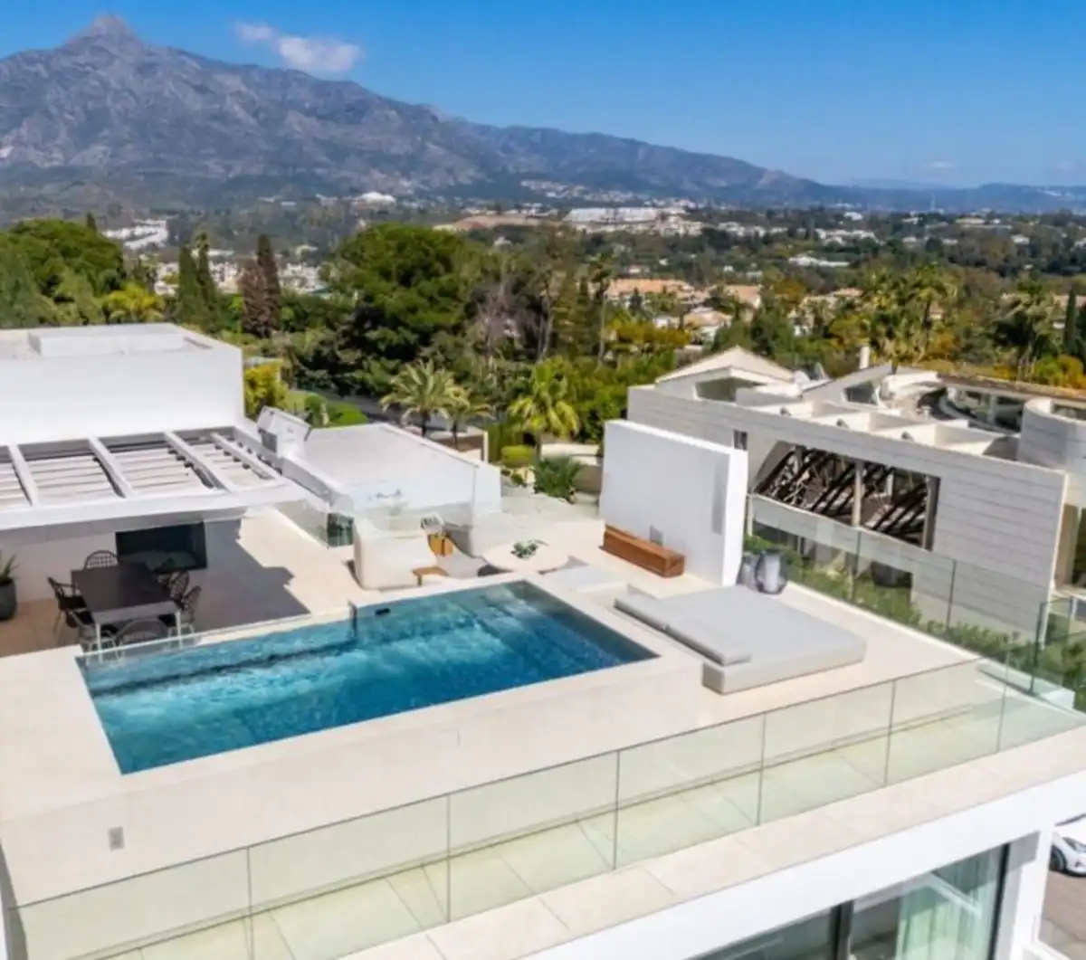 Adossat amb piscina en venda a Marbella - Marbella,Nueva Andalucia,Avenida del Prado