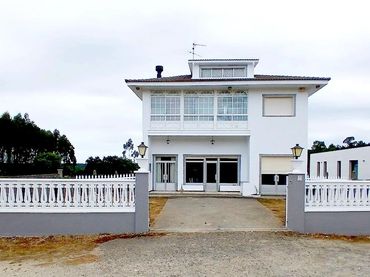 Casa amb balcó en venda a Lugar PAZOS ABAIXO