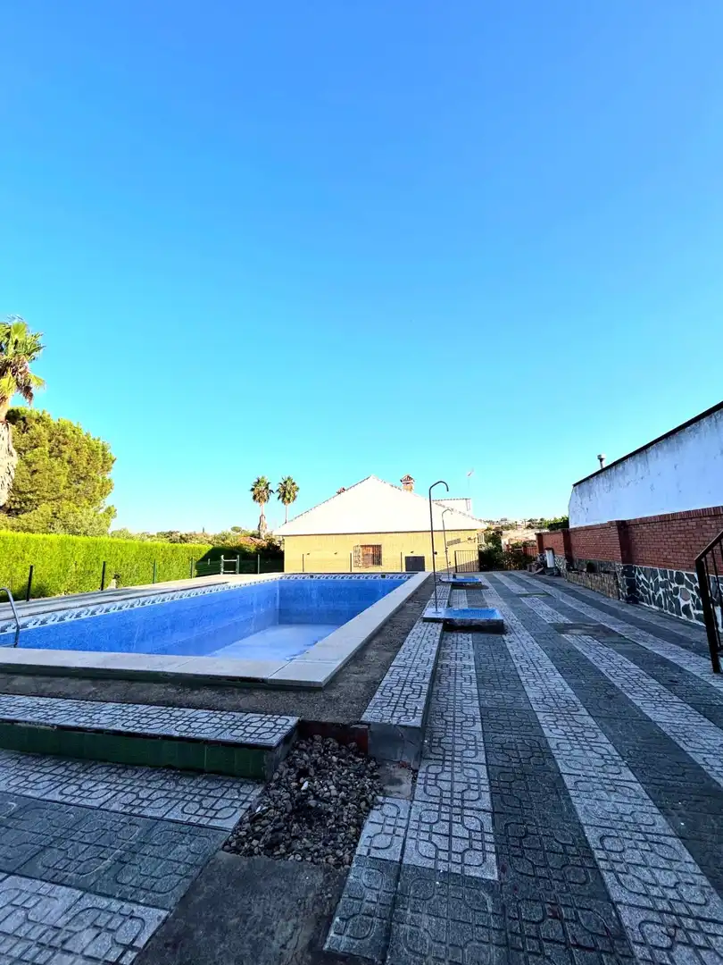 Chalet con piscina en venta en Castilblanco de los Arroyos, imagen 2