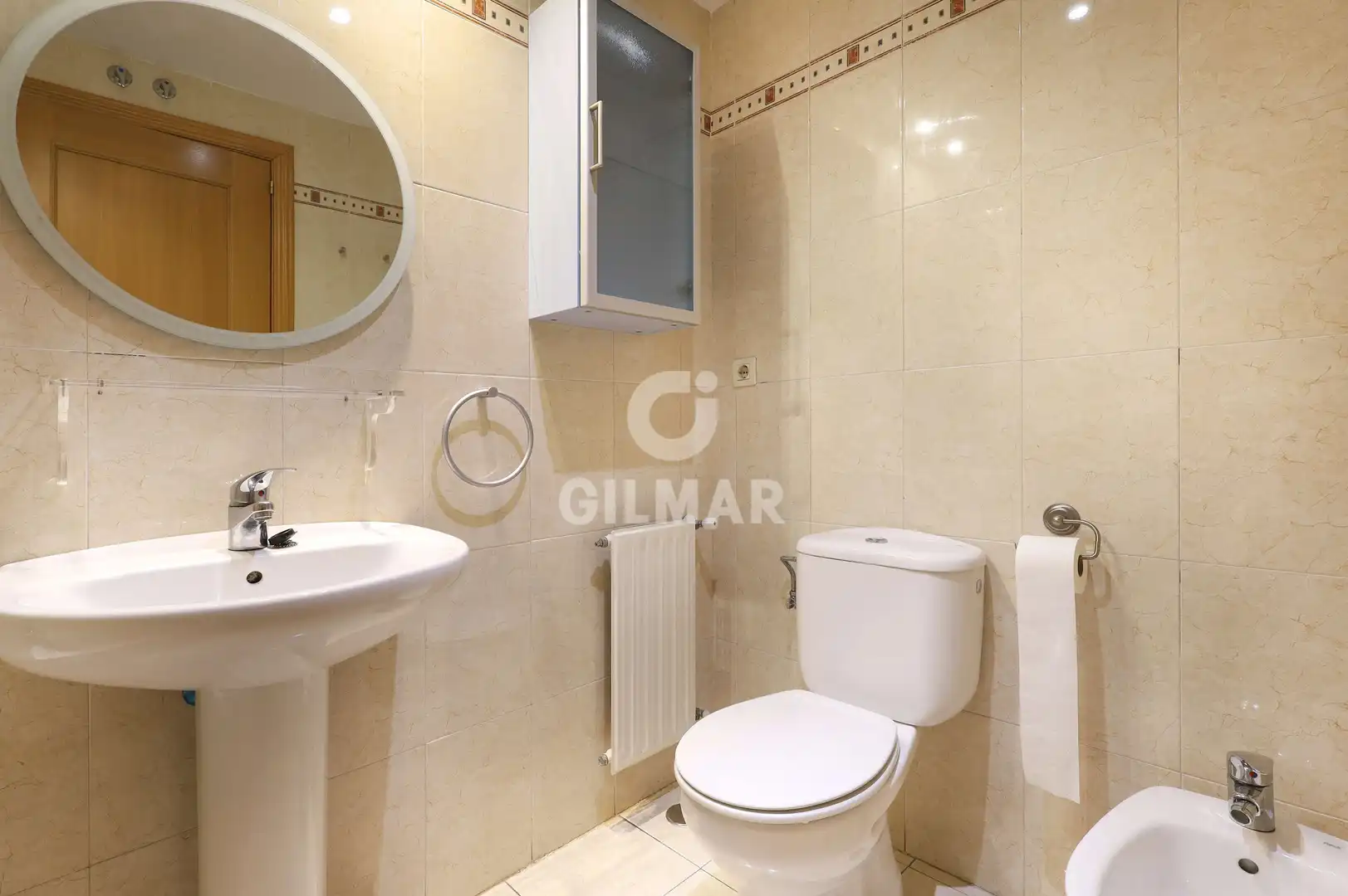 Bathroom of Flat for sale in Madrid  with Heating, Private garden and Storage room