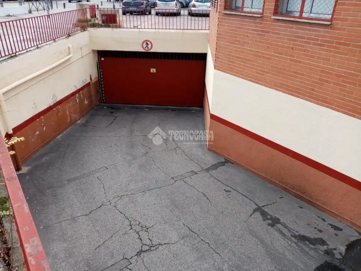 Parkplatz von Garage zum Verkauf in Leganés