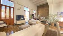 Living room of Flat for sale in  Valencia Capital  with Air Conditioner and Balcony