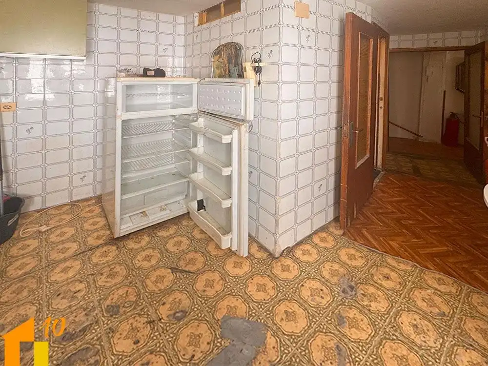 Kitchen of Apartments for sale in Burgos