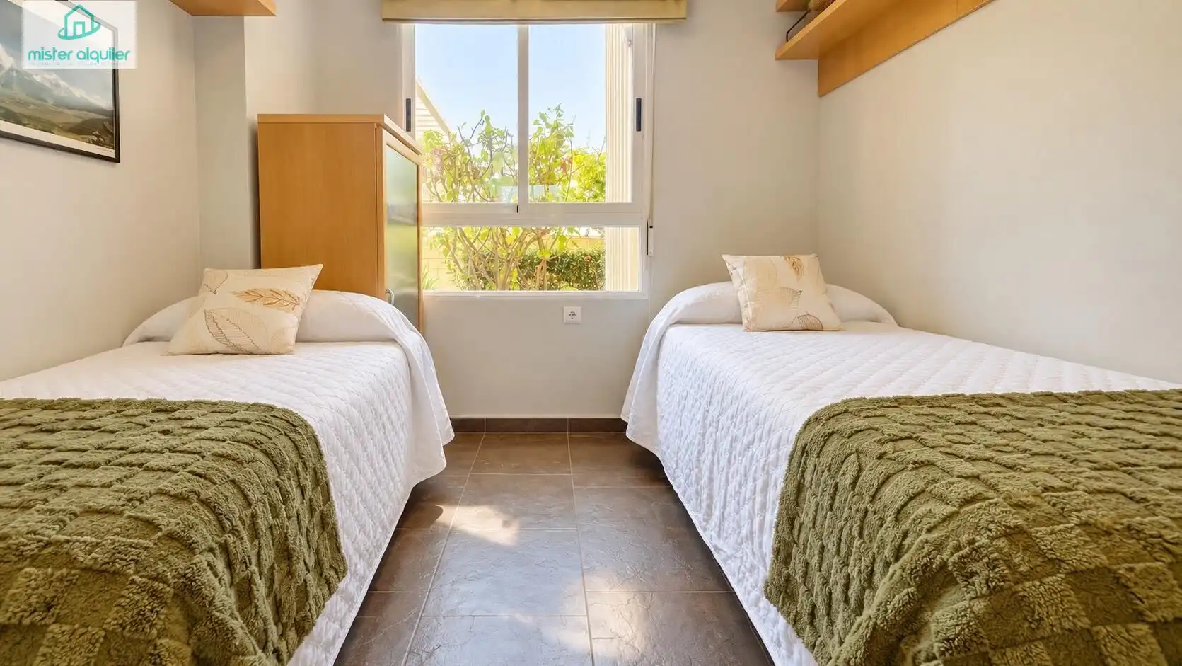 Dormitori de Apartament de lloguer en Playa Muchavista