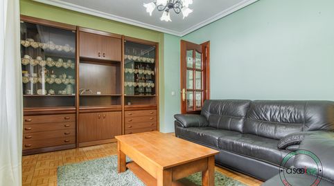 Foto 4 de Piso en venta en Cr Vizcaina, 48, El Polígono, Gijón