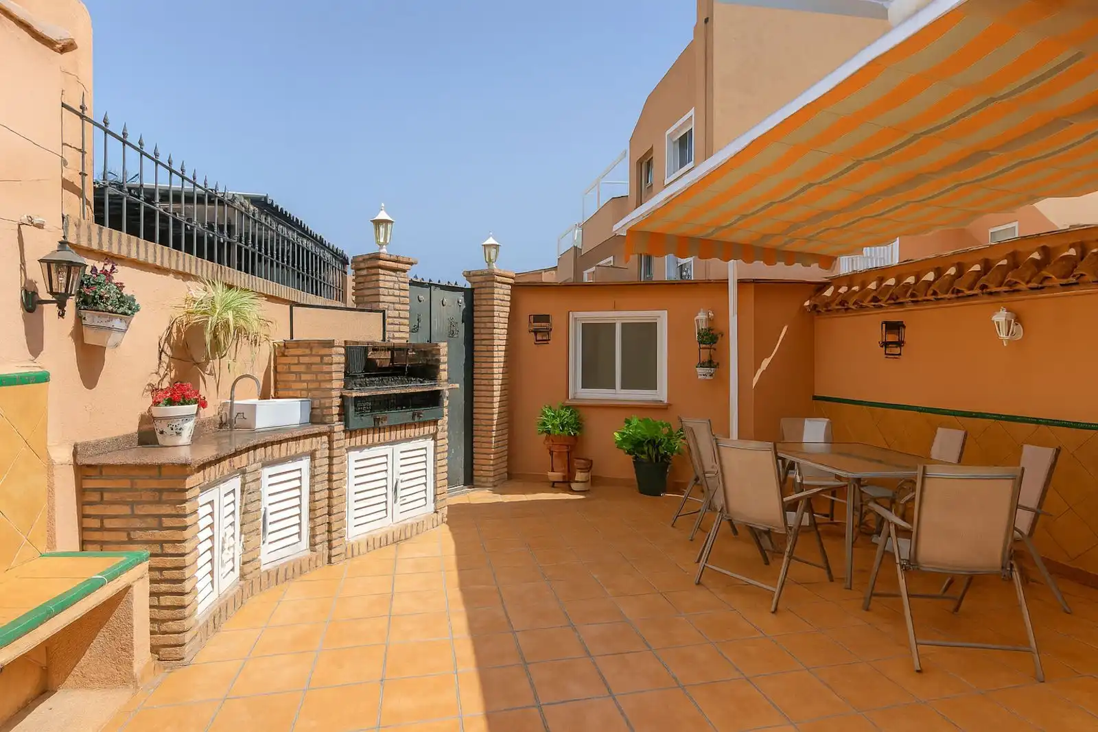 Terrassa de Casa adosada en venda en Estepona amb Aire condicionat, Terrassa i Internet