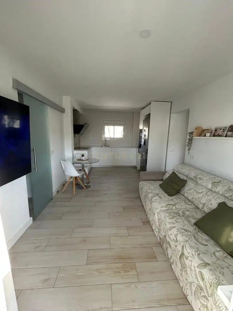 Living room of Apartments for sale in Vilanova i la Geltrú  with Air Conditioner, Oven and Washing machine