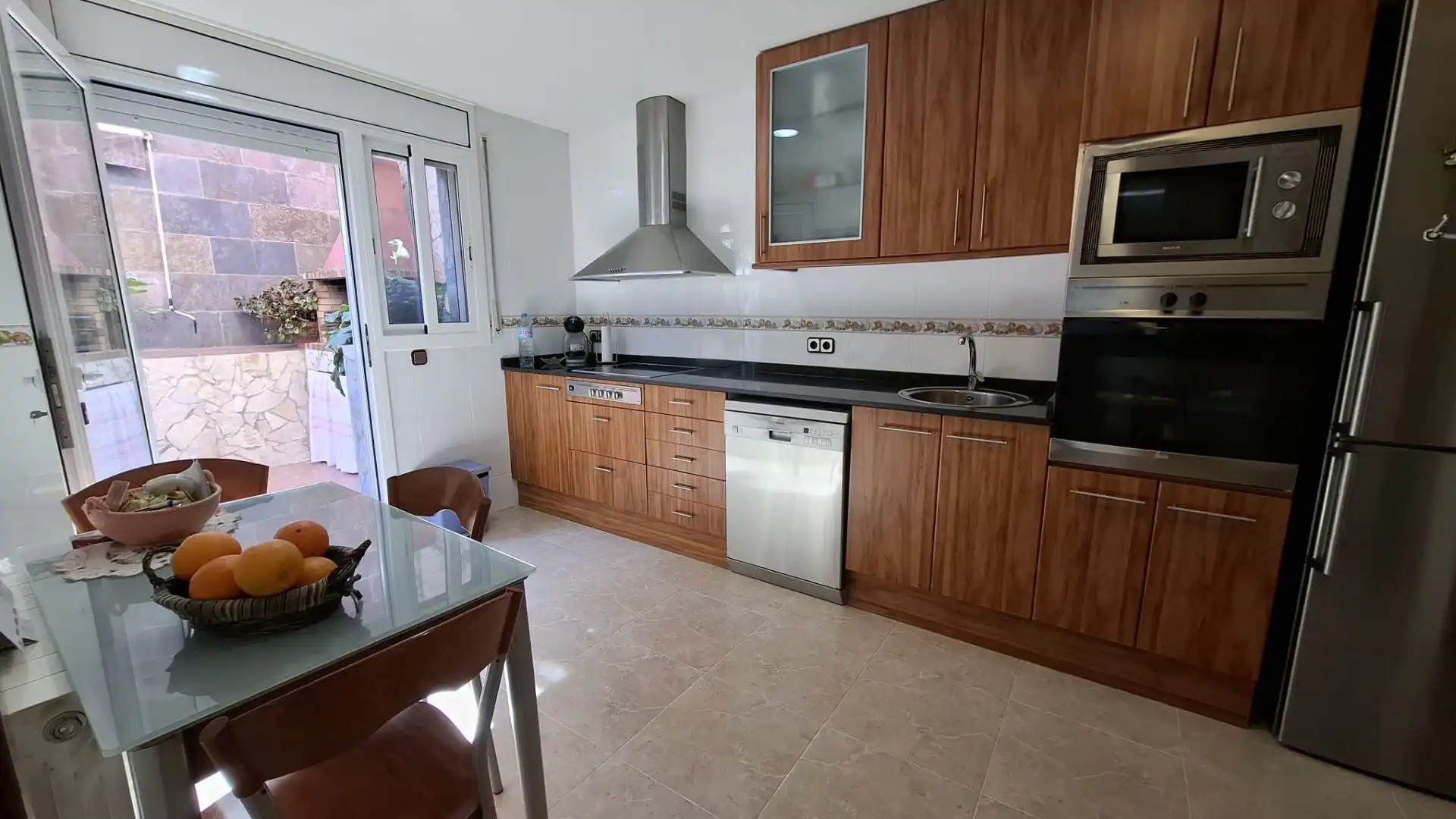Cocina de Casa o chalet en venta en Vallirana con Calefacción y Terraza