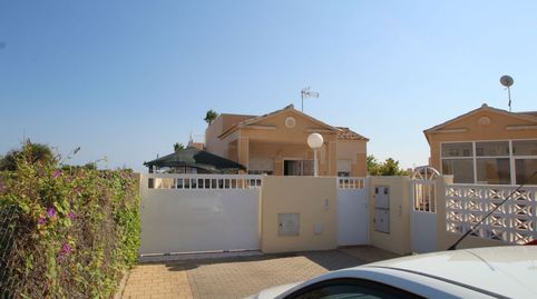 Foto 2 de Casa o xalet en venda a Avenida de las Urracas, 1, Zona Carrefour - Urbanizaciones, Torrevieja