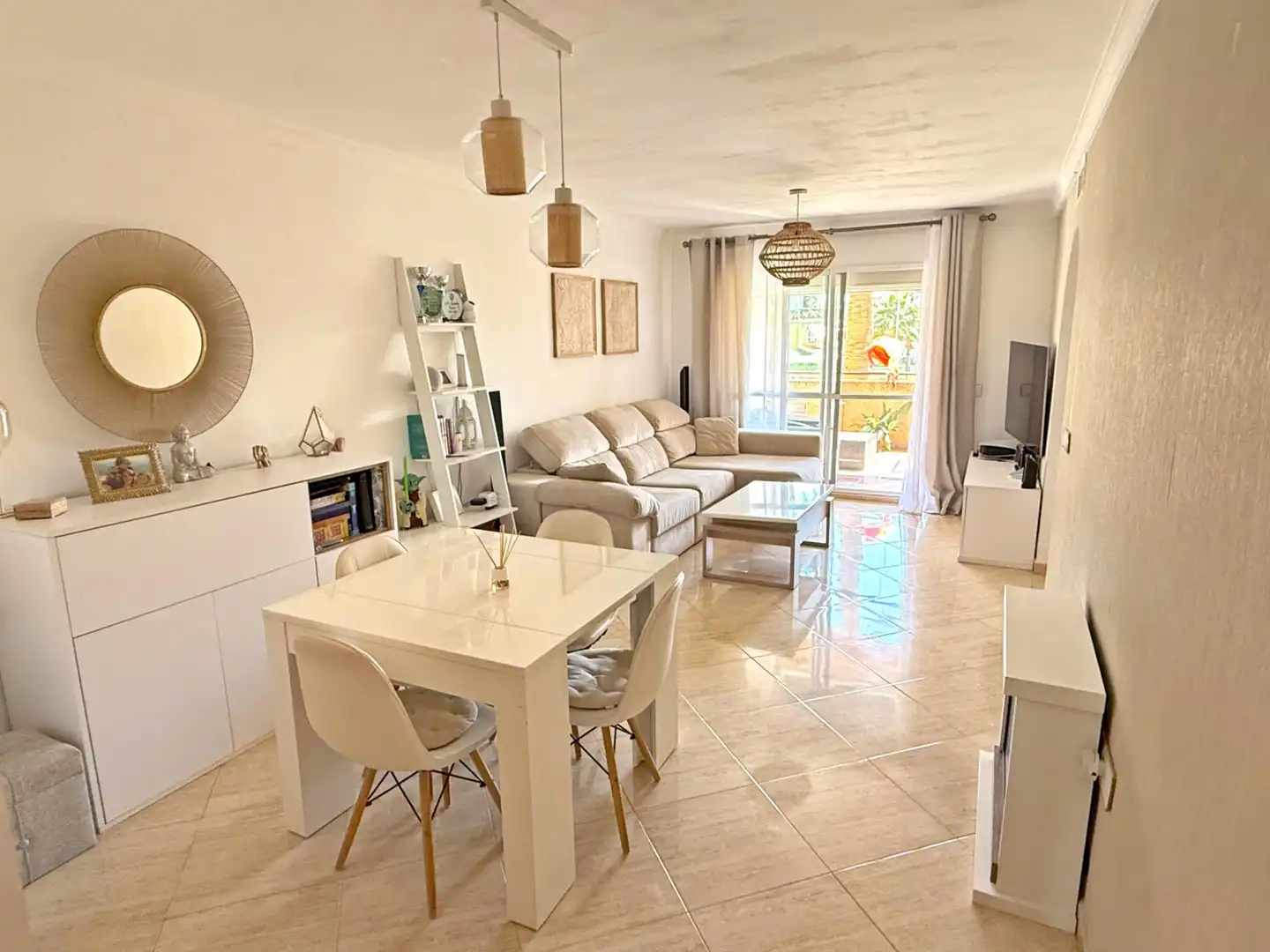 Living room of Flat for sale in Málaga  with Air Conditioner, Heating and Private garden