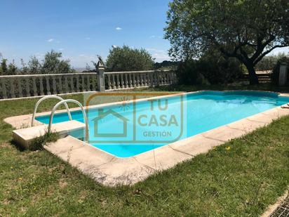 Piscina de Casa o xalet en venda en Cáceres Capital amb Aire condicionat, Calefacció i Jardí privat