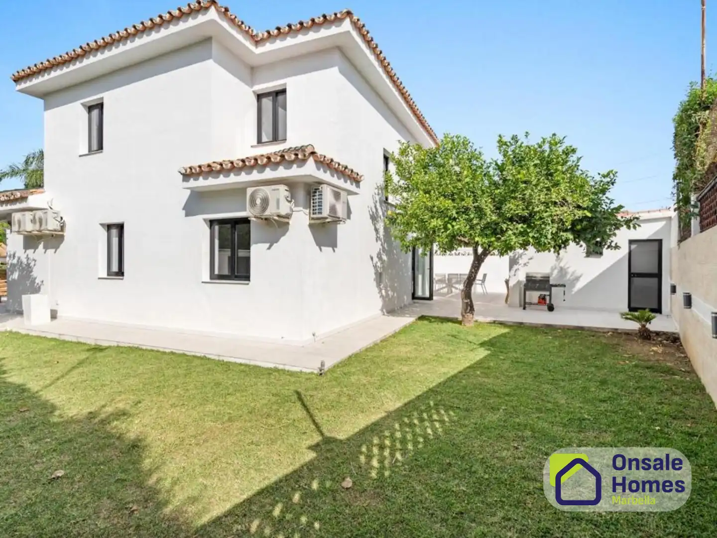 Jardí de Casa o xalet en venda en Marbella amb Aire condicionat, Jardí privat i Terrassa