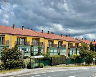 Exterior view of Single-family semi-detached for sale in A Coruña Capital   with Terrace and Balcony