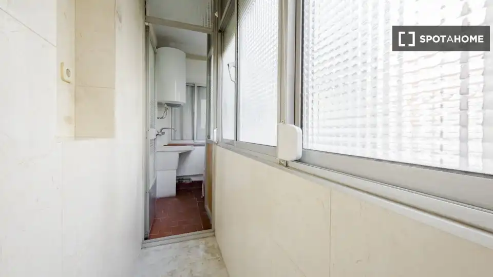 Balcony of Flat for rent in Madrid  with Air Conditioner, Heating and Furnished