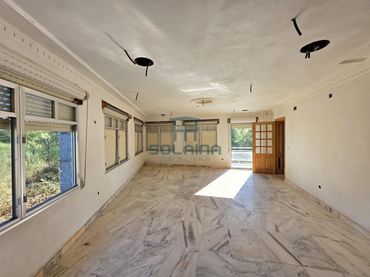 Casa amb balcó en venda a Coles