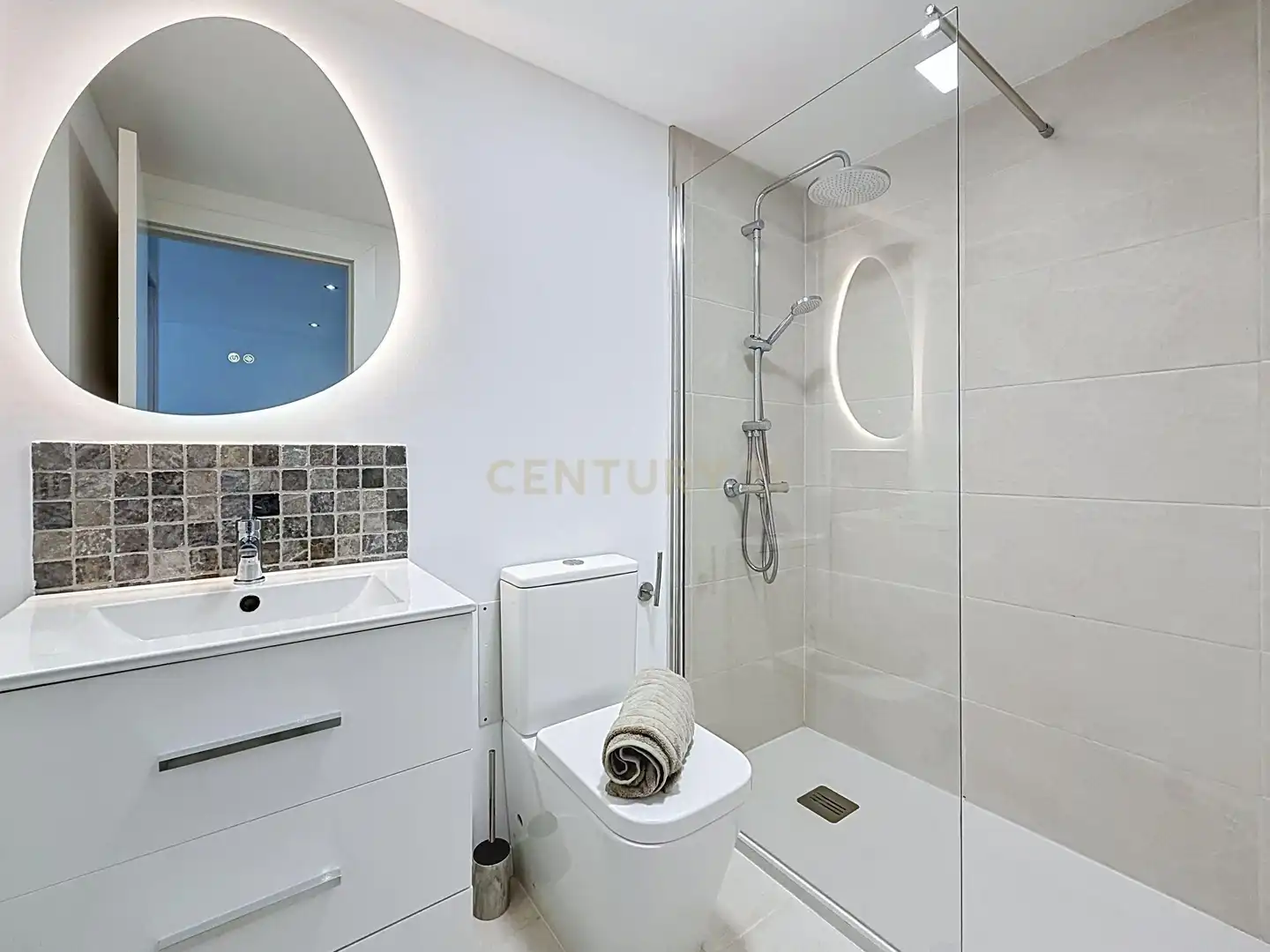 Badezimmer von Erdgeschoss zum Verkauf in Torrevieja mit Klimaanlage und Gemeinschaftspool