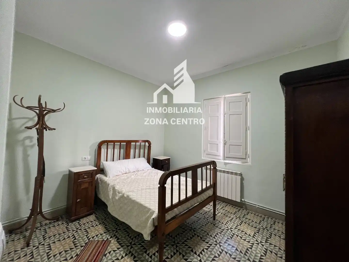Vista exterior de Casa adosada en venta en Sahagún con Calefacción y Amueblado