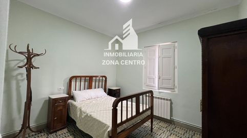 Foto 5 de Casa adosada en venta en La Constitución, Sahagún, León
