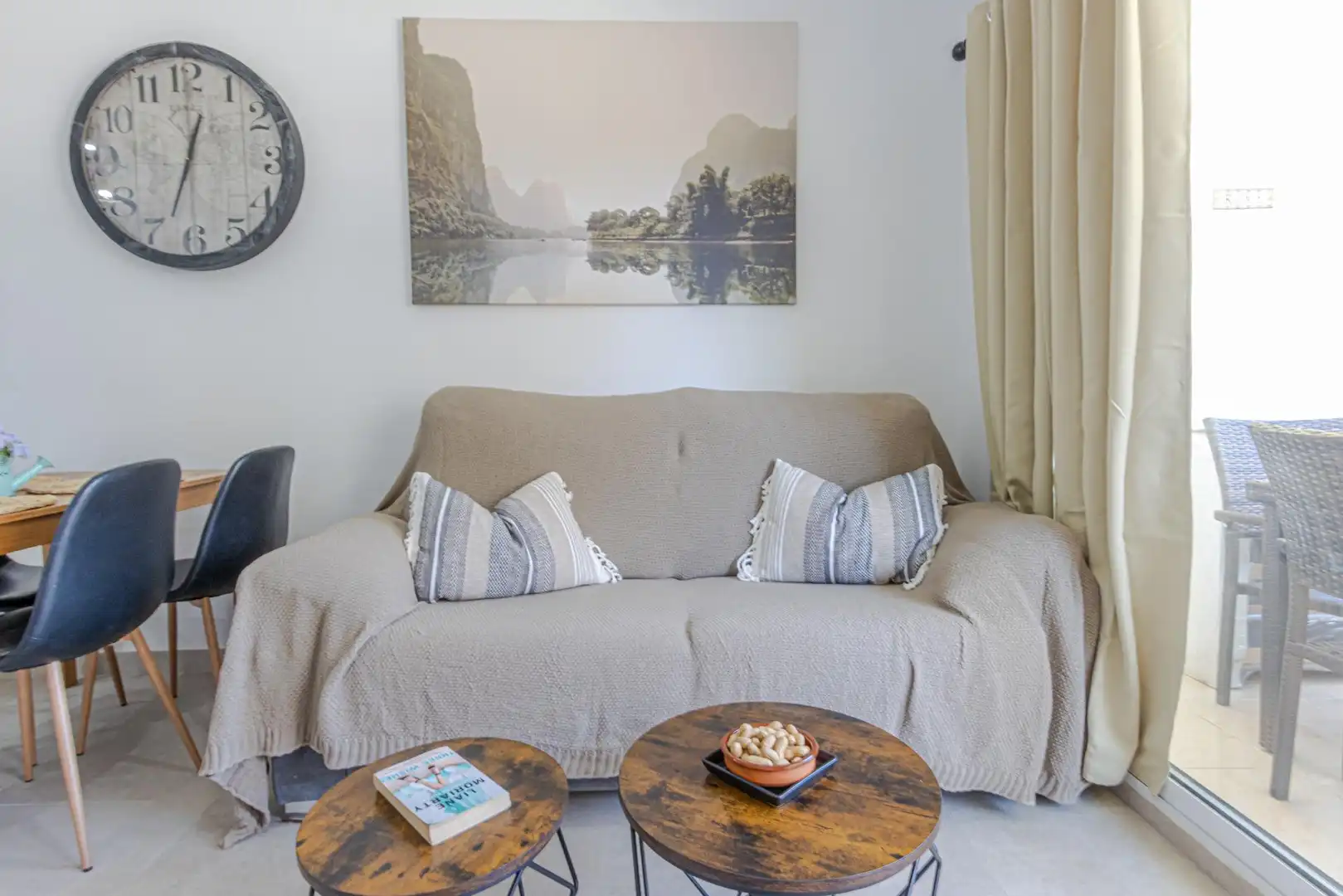 Apartamento en venta en Avenida Avenida de Rocío Jurado, Parque de la Paloma