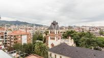 Vista exterior de Apartament en venda en  Barcelona Capital amb Aire condicionat, Terrassa i Piscina