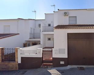 Exterior view of Single-family semi-detached for sale in Lobón  with Terrace