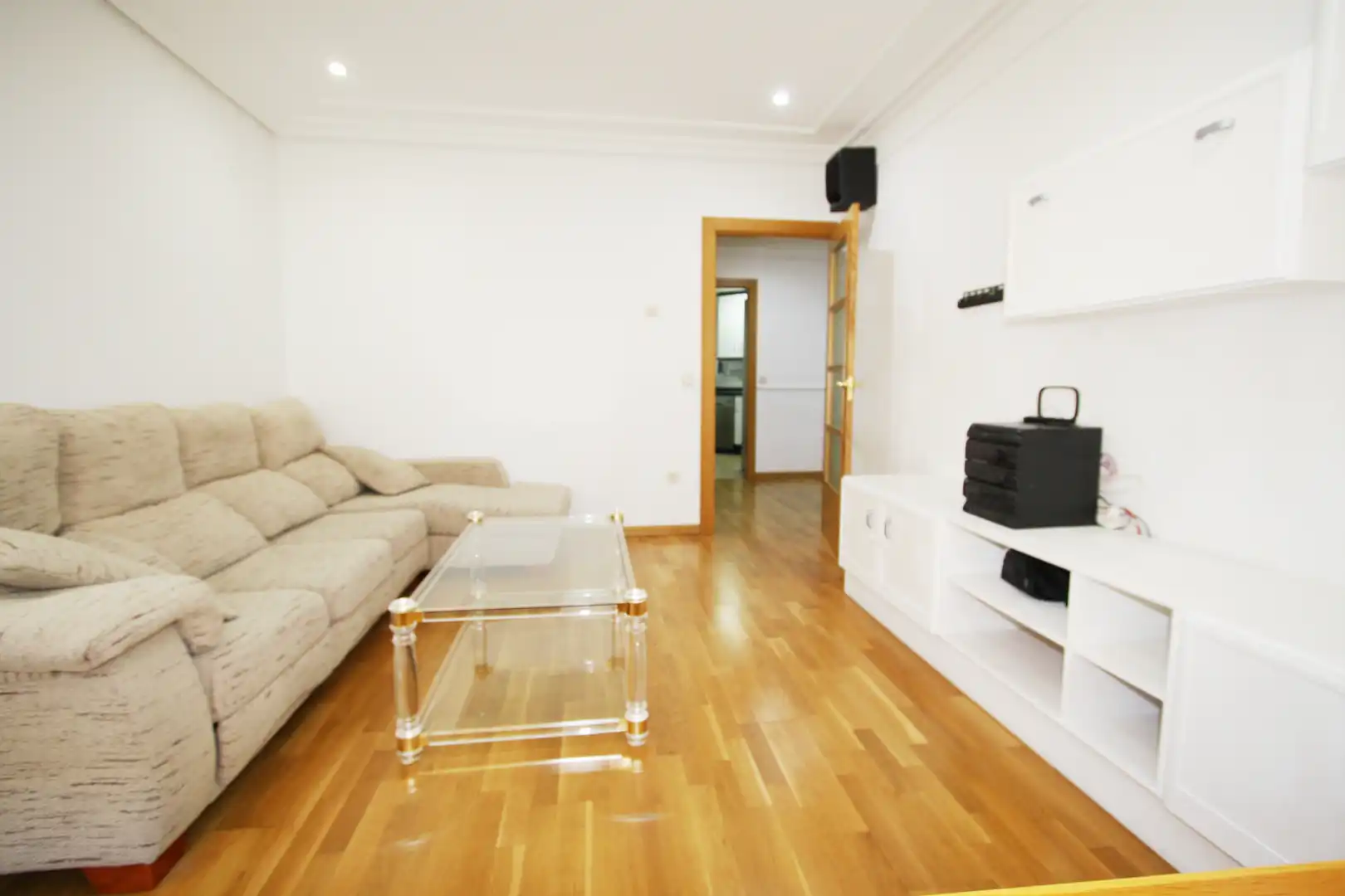 Sala de estar de Piso en venta en Albacete con Calefacción, Parquet y Amueblado