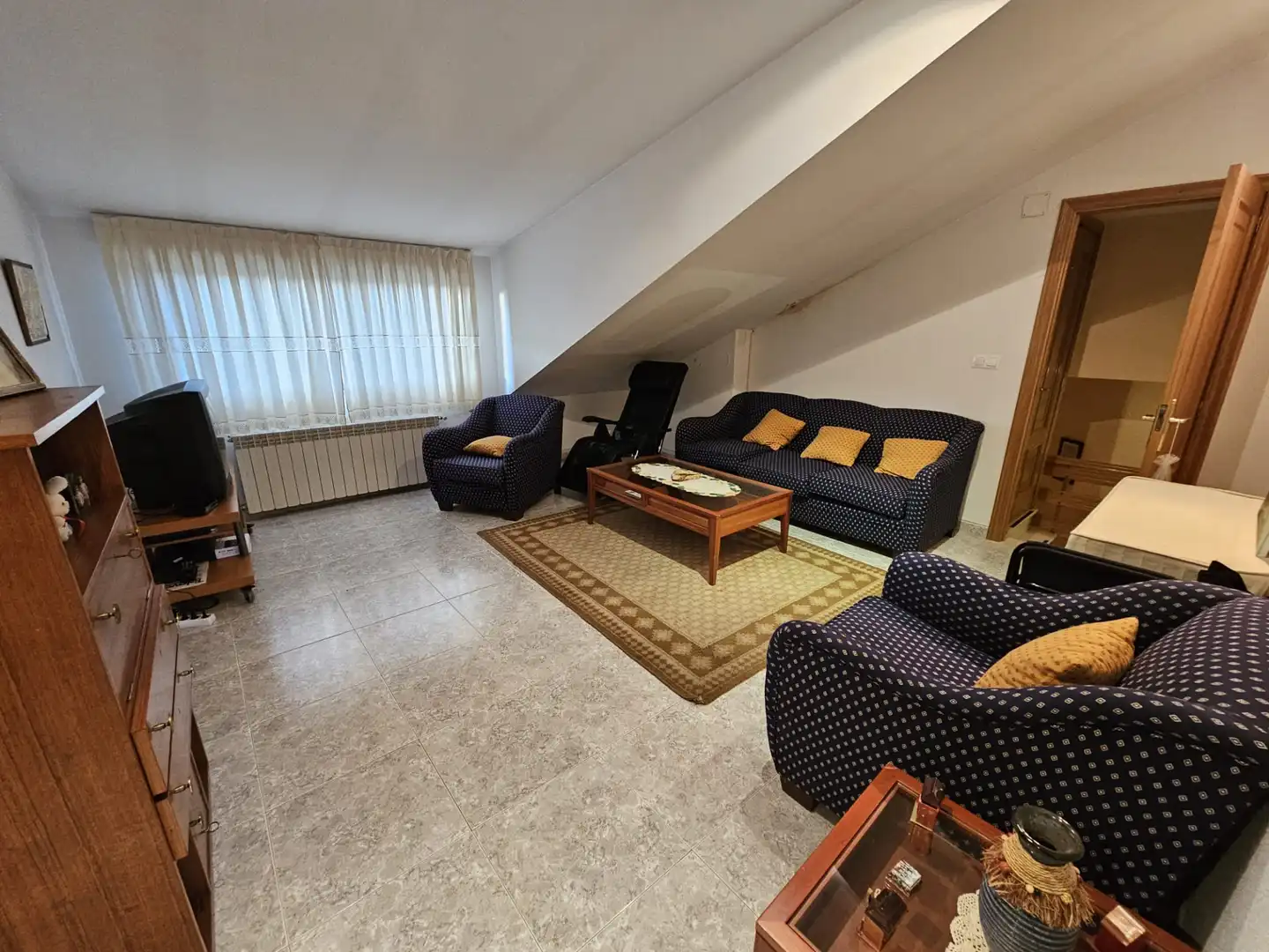 Sala de estar de Casa o chalet en venta en Congosto con Calefacción, Jardín privado y Trastero