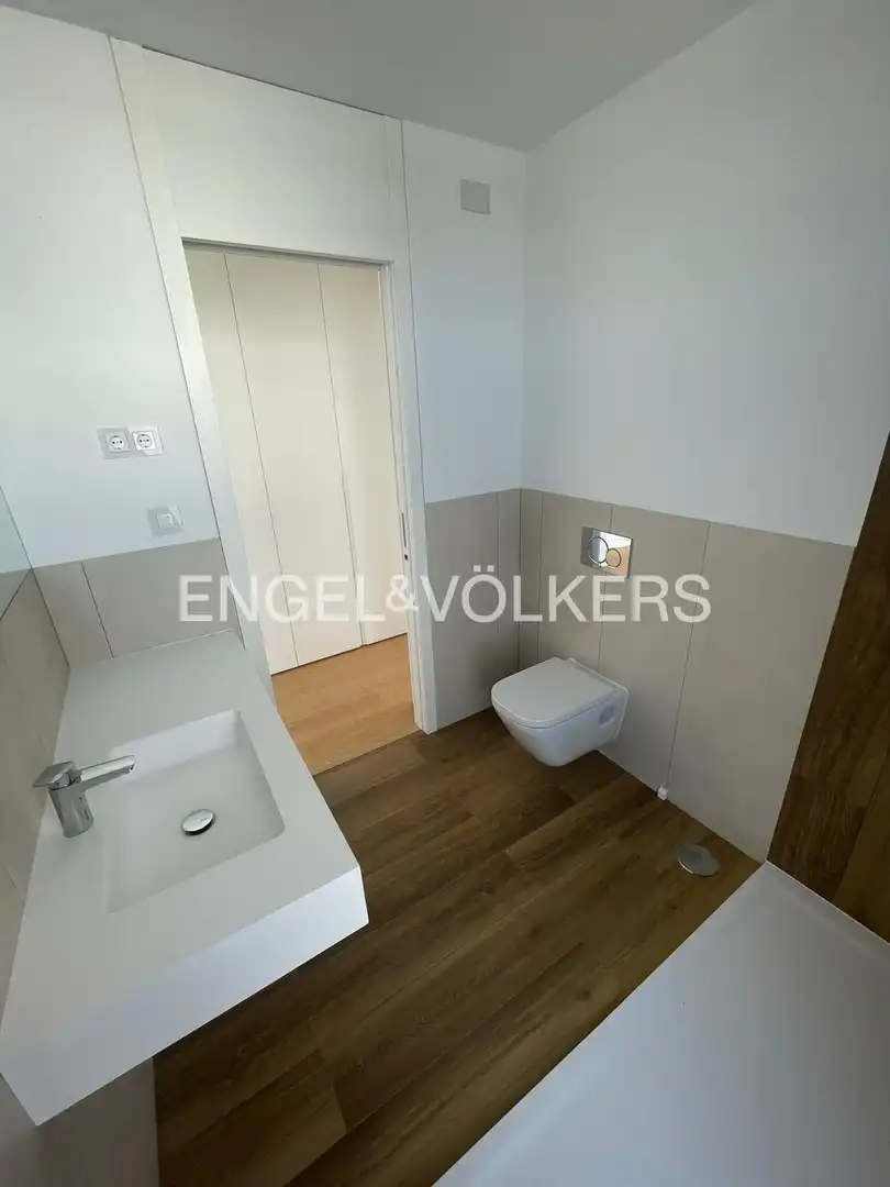 Baño de Casa o chalet de alquiler en Majadahonda con Aire acondicionado, Calefacción y Jardín privado