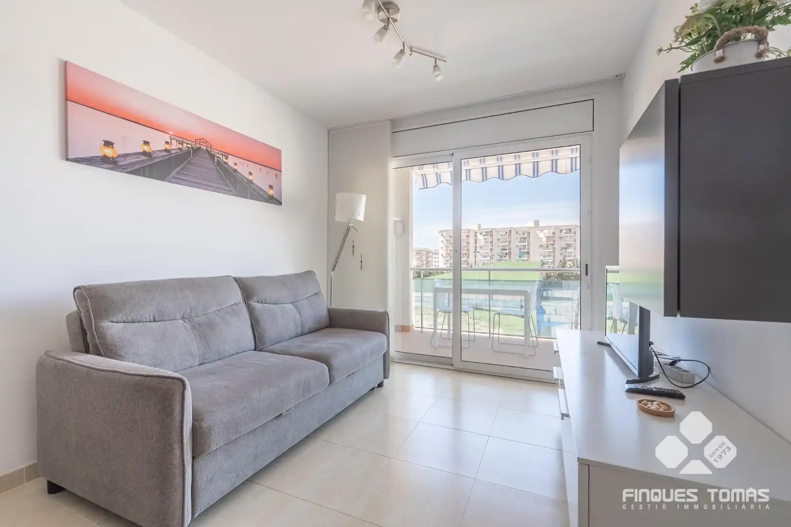 Sala d'estar de Pis en venda en Calafell amb Aire condicionat, Terrassa i Moblat