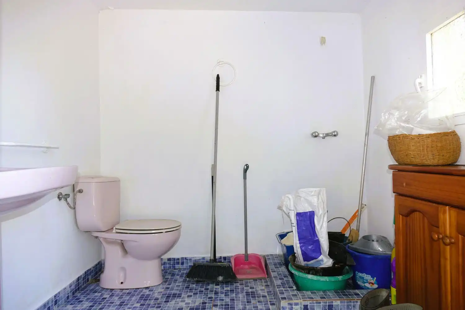 Bathroom of Houses for sale in Órgiva, Granada