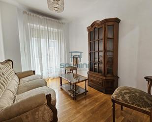 Living room of Flat to rent in Ourense Capital   with Heating, Parquet flooring and Furnished
