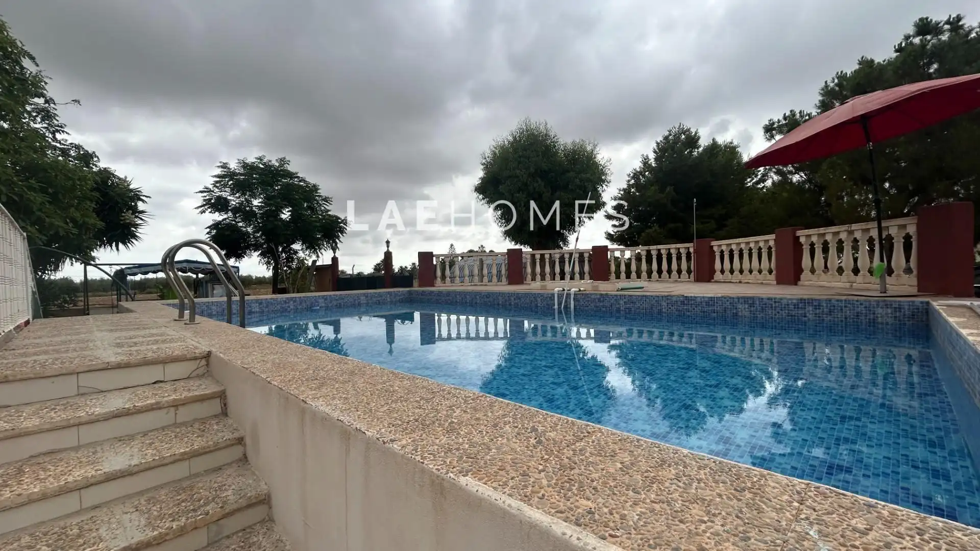 Piscina de Casa o xalet en venda en Alicante / Alacant amb Terrassa